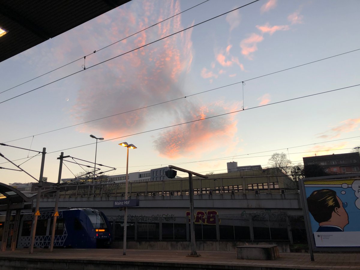 美茵茲兩天一夜|5 大舊城區景點和印刷術發源地 - 第2張圖 Mainz 車站